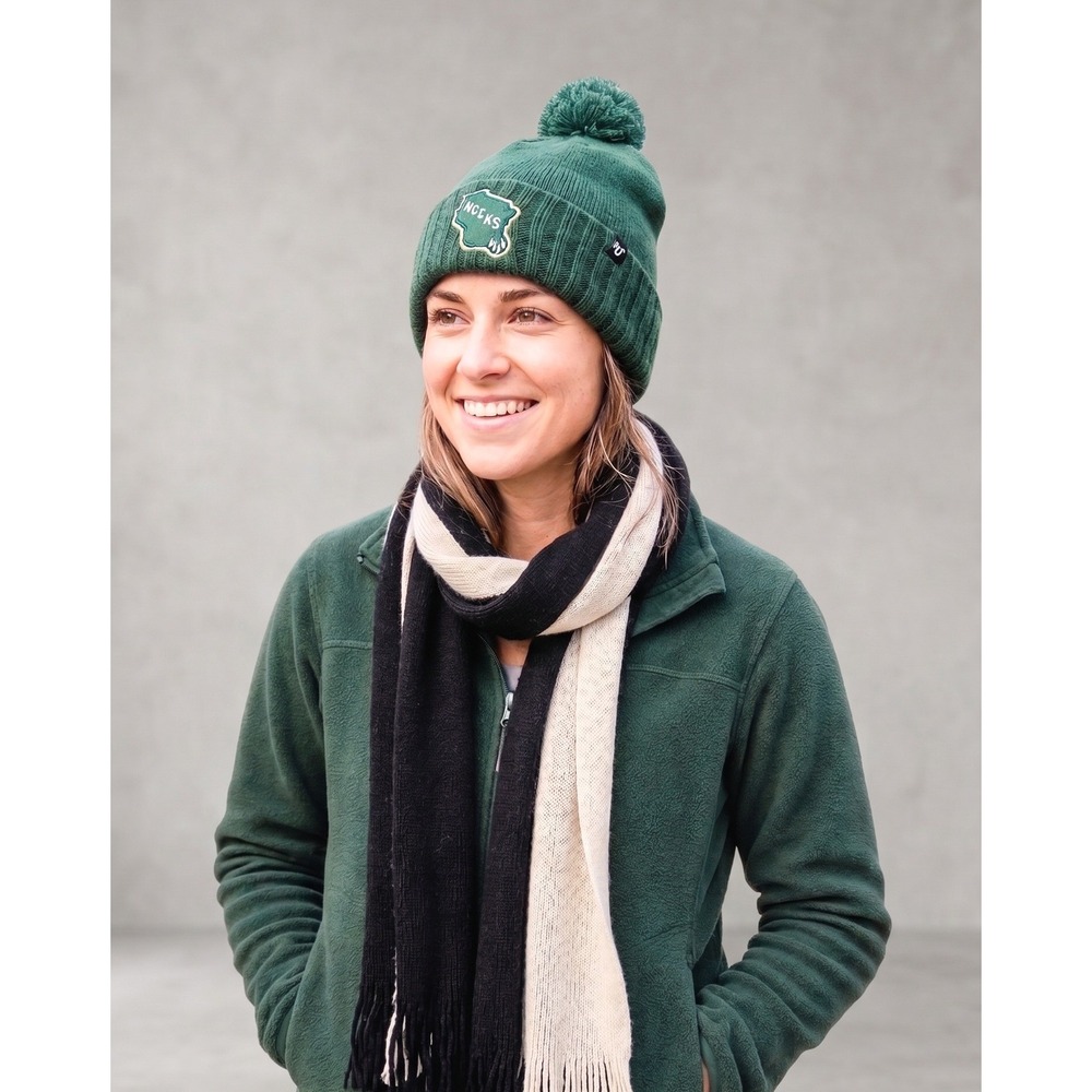 '47 Brand Milwaukee Bucks Beanie Womens One‎ Size Green Knit Pom Pom NBA Hat